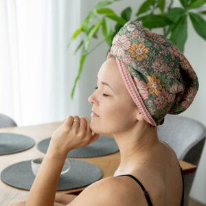 Ręcznik turban zielony w kwiaty Secret Garden